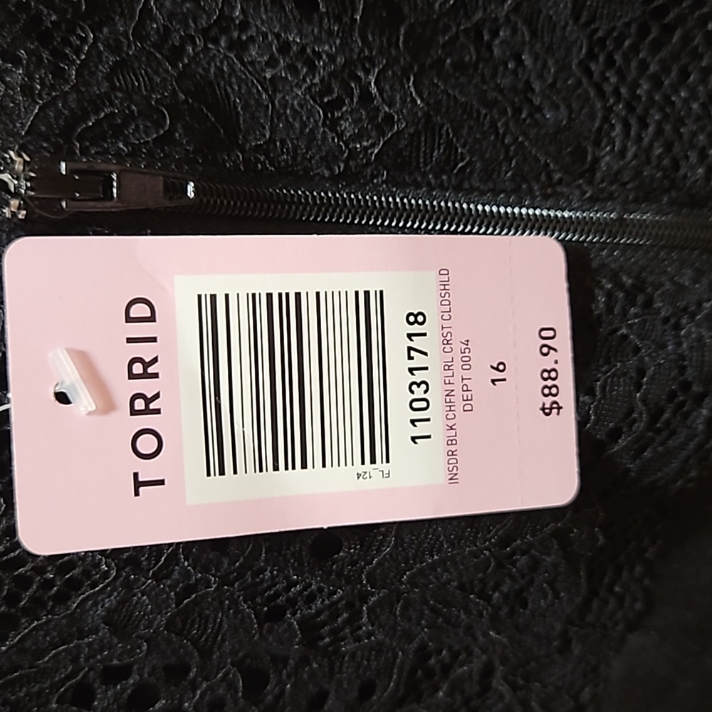 COLD SHOULDER DRESS - Picture 6 of 6